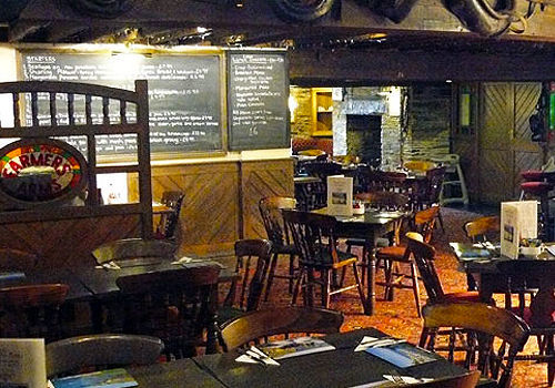 The Farmers Arms Сент-Меррин Экстерьер фото